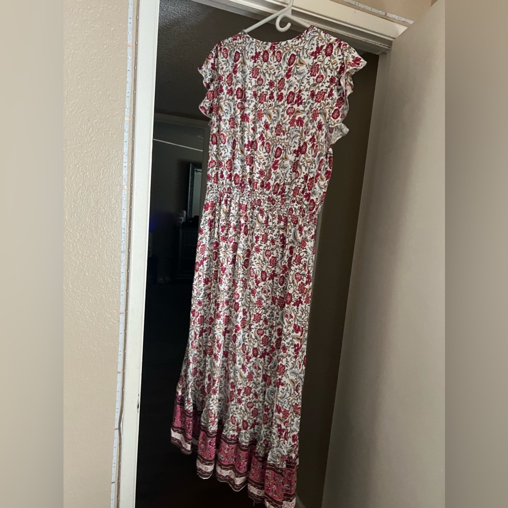 Dress - Picture 2 of 3